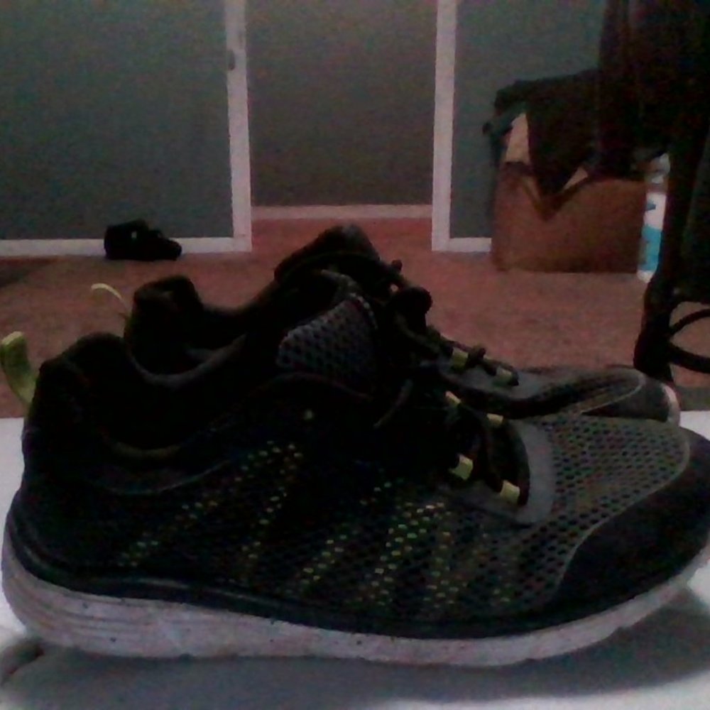 Shoes 4.5